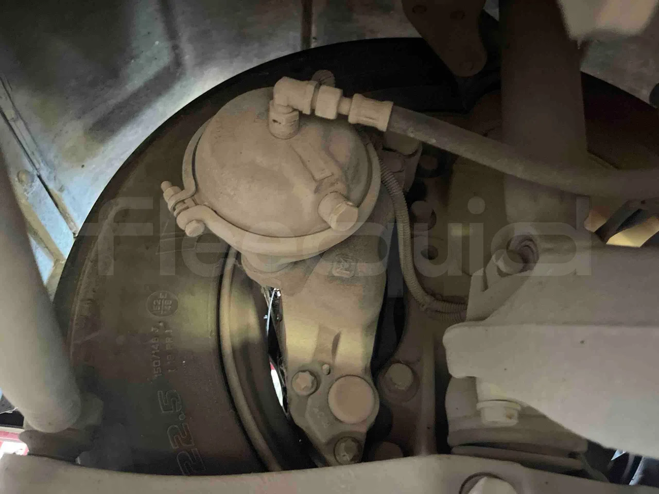 Iveco Citelis - front brake calipers right