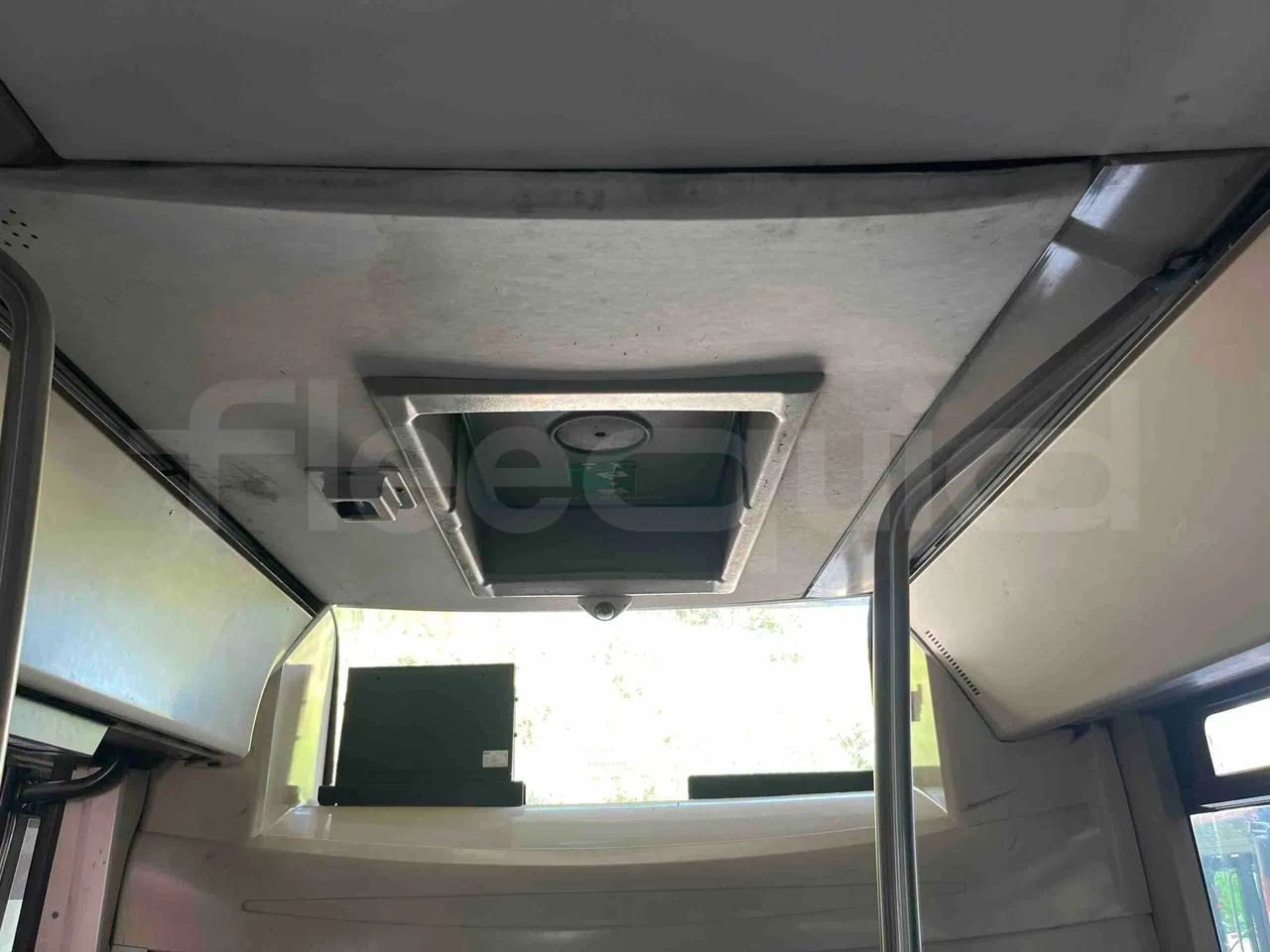 Iveco Citelis - roof hatch 2