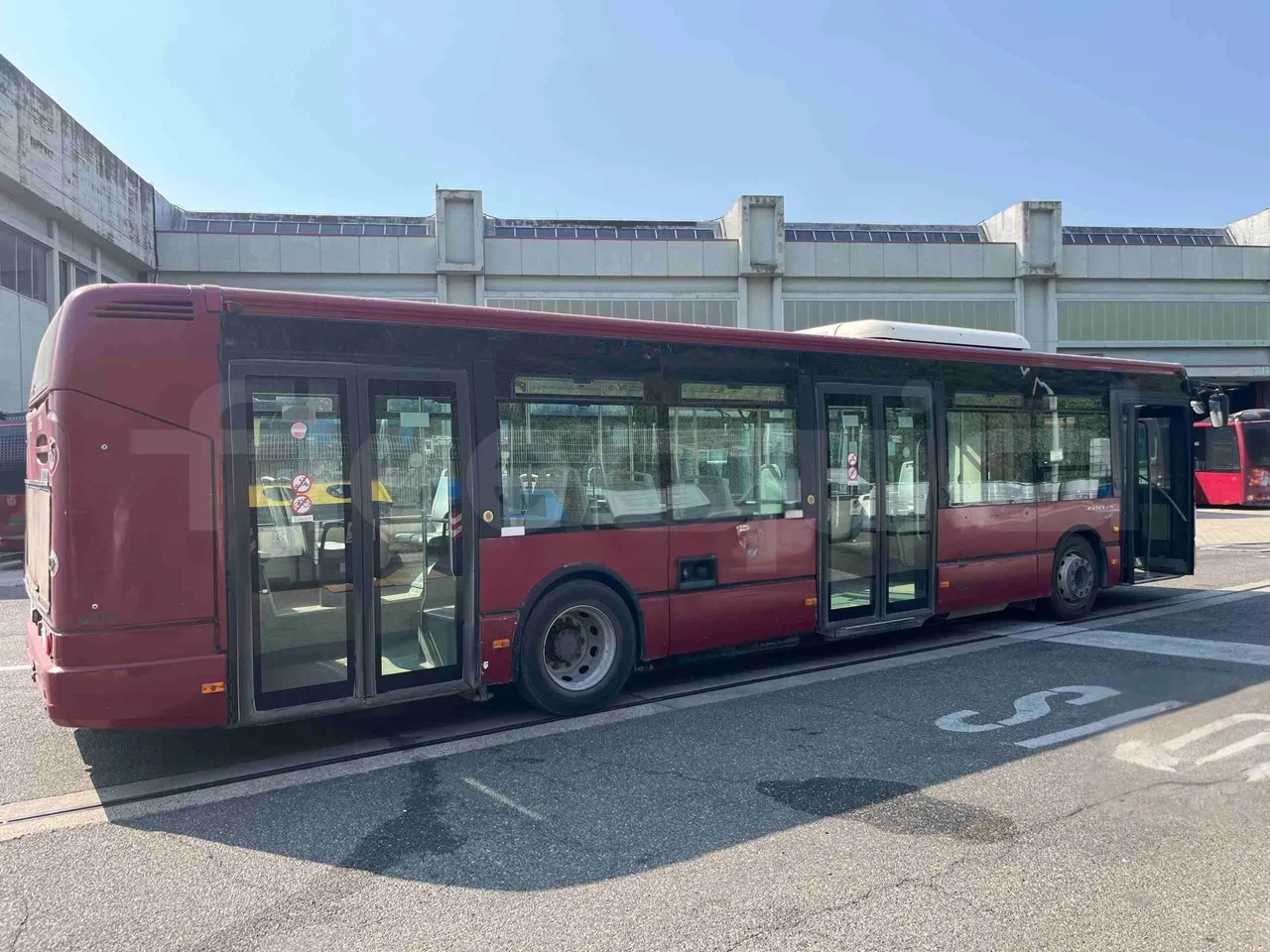 Iveco Citelis - right side doors closed