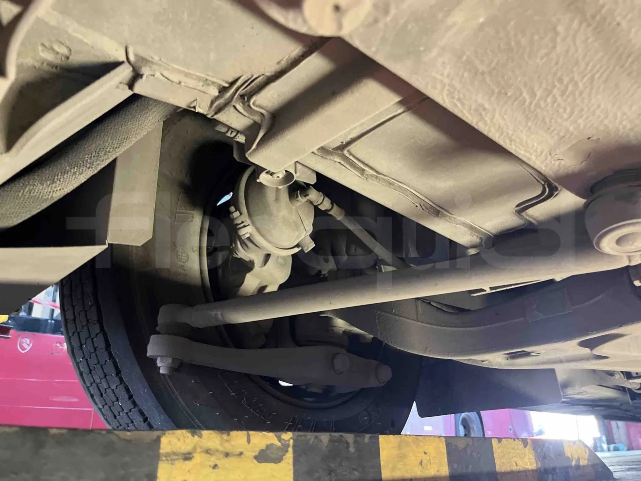 Iveco Citelis - front axle right side