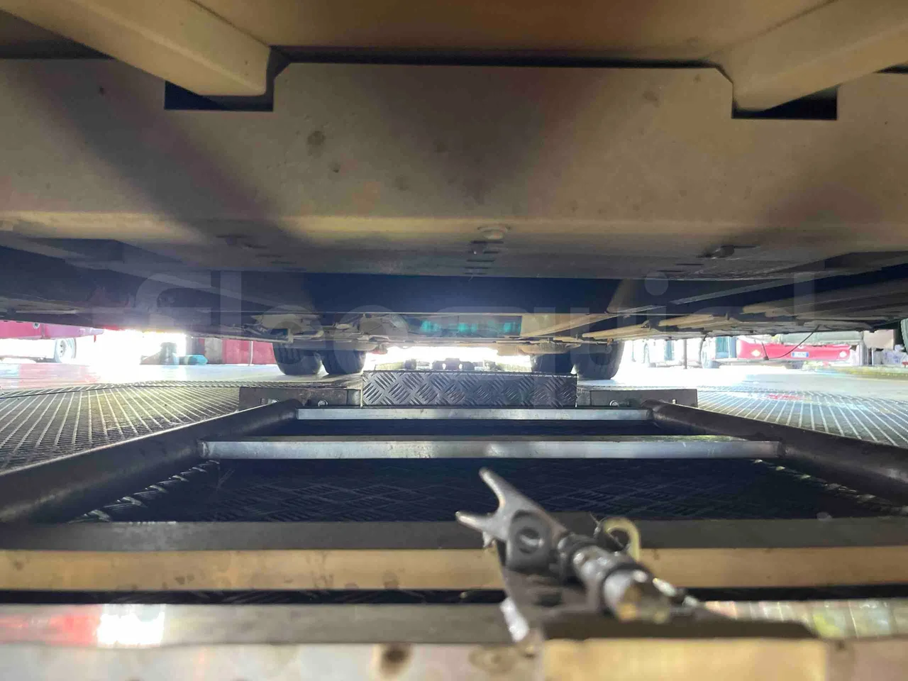 Iveco Citelis - central undercarriage photo