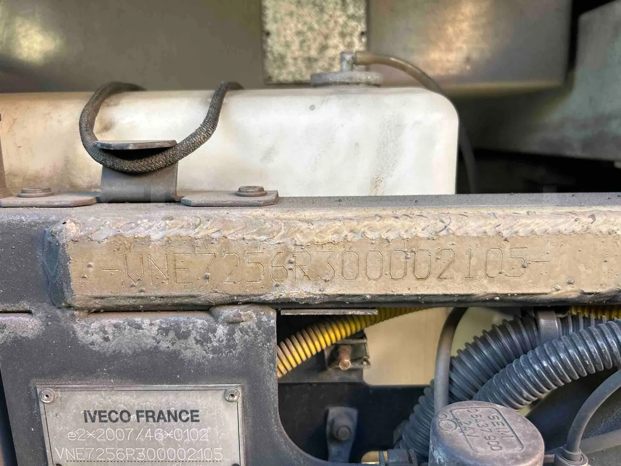 Iveco Magelys SFR2XX - EUR6 - 294kW - 12.265m - chassis VIN photo