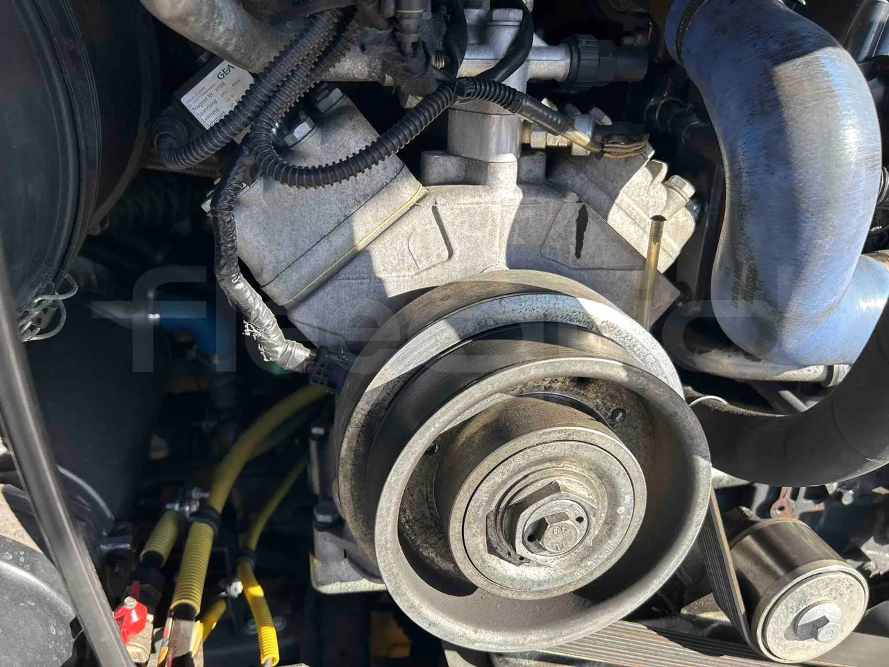 Iveco Magelys SFR2XX - EUR6 - 294kW - 12.265m - air conditioning compressor