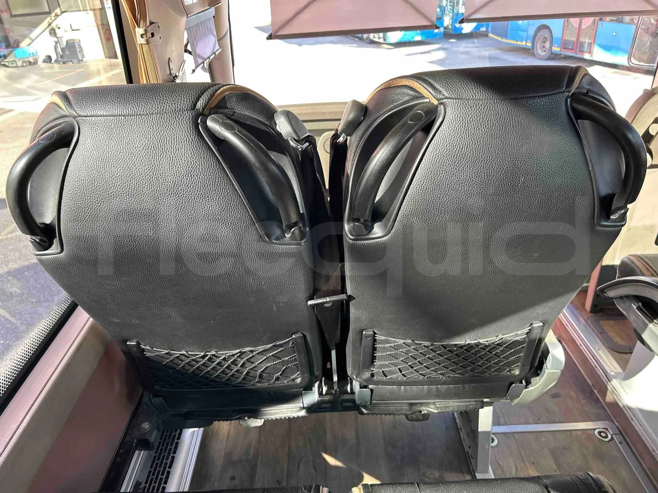 Iveco Magelys SFR2XX - EUR6 - 294kW - 12.265m - mesh detail photo