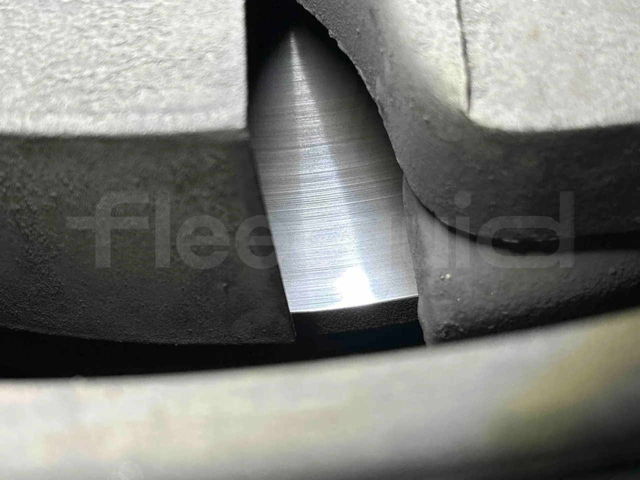 Iveco Magelys SFR2XX - EUR6 - 294kW - 12.265m - axle 2 discs right