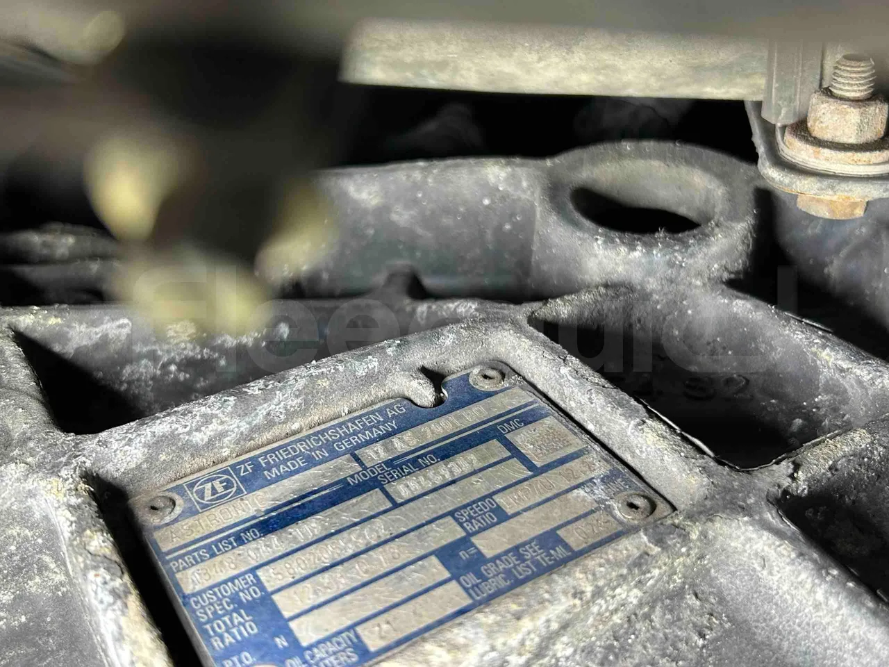 Iveco Magelys SFR2XX - EUR6 - 294kW - 12.265m - gearbox plate photo