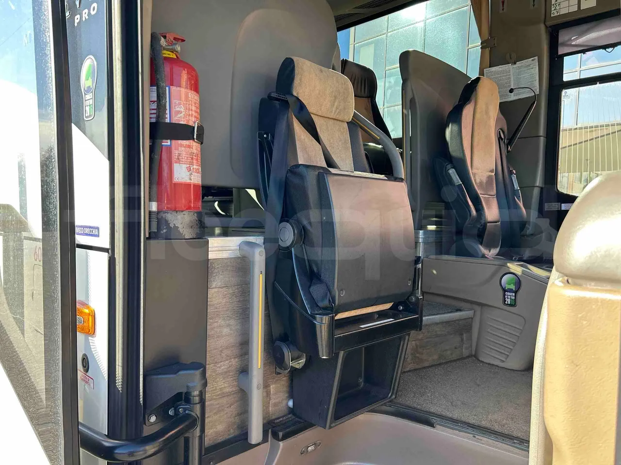 Iveco Magelys SFR2XX - EUR6 - 294kW - 12.265m - hostess seat photo