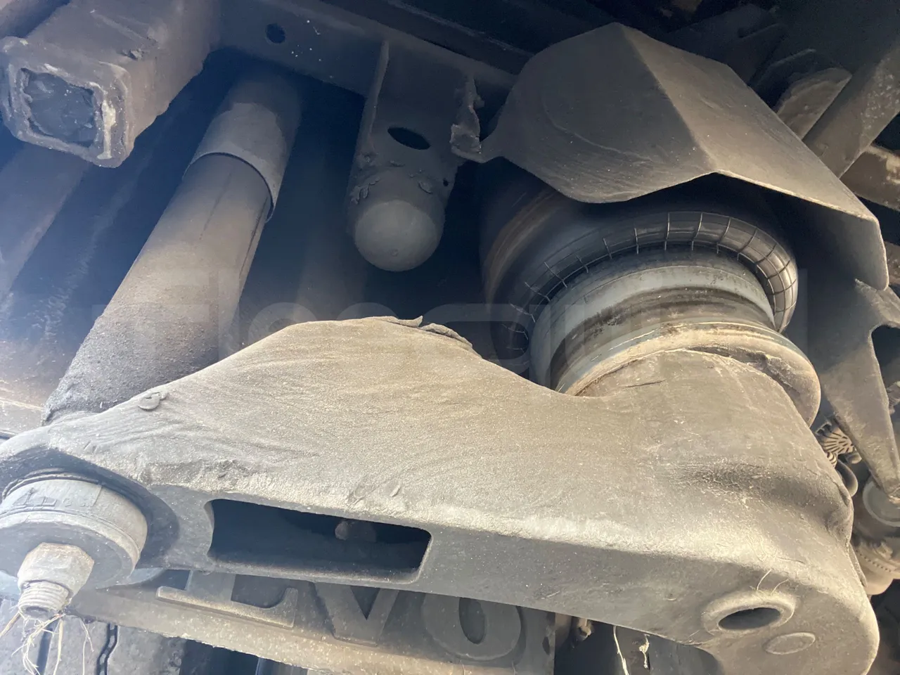 Volvo 9700 B4SC - EUR6 - 323kW - 12.35m - axel 2 air springs 1 left