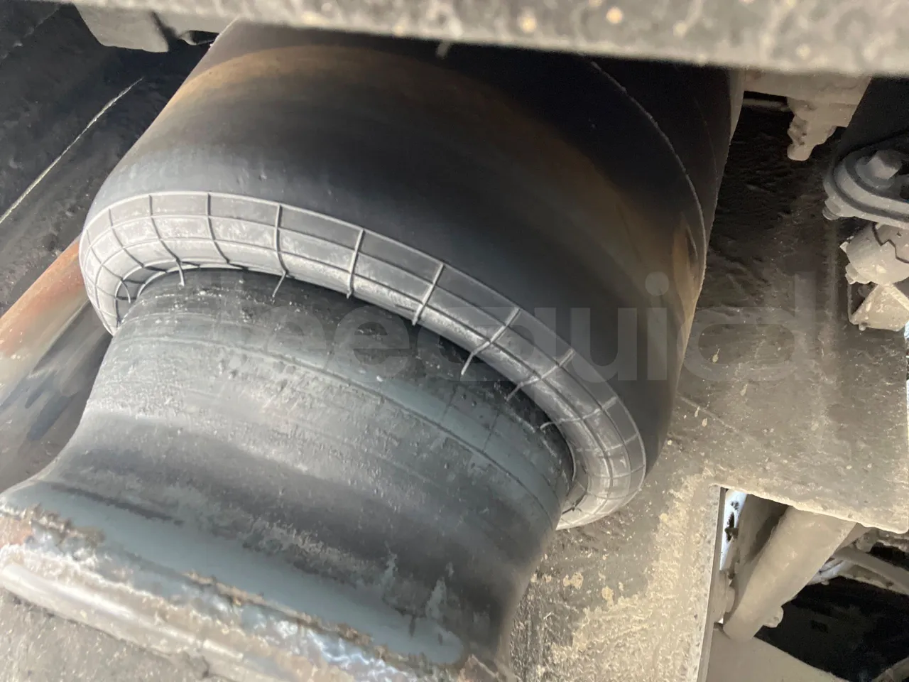 Volvo 9700 B4SC - EUR6 - 323kW - 12.35m - axel 2 air springs 1 right