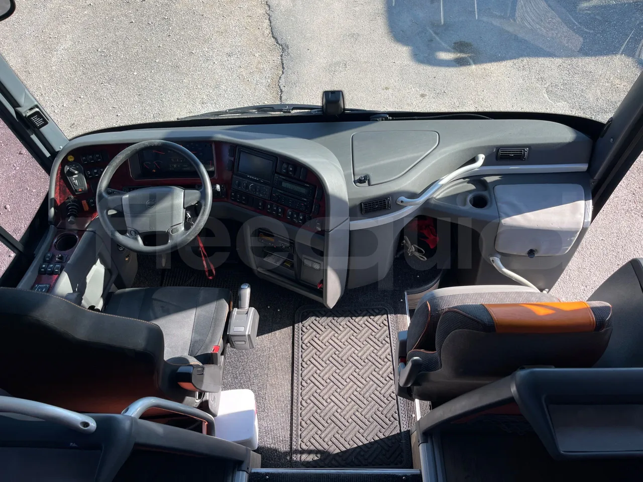 Volvo 9700 B4SC - EUR6 - 323kW - 12.35m - buttons panels on