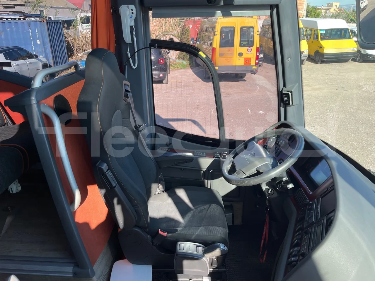 Volvo 9700 B4SC - EUR6 - 323kW - 12.35m - driver's seat photo