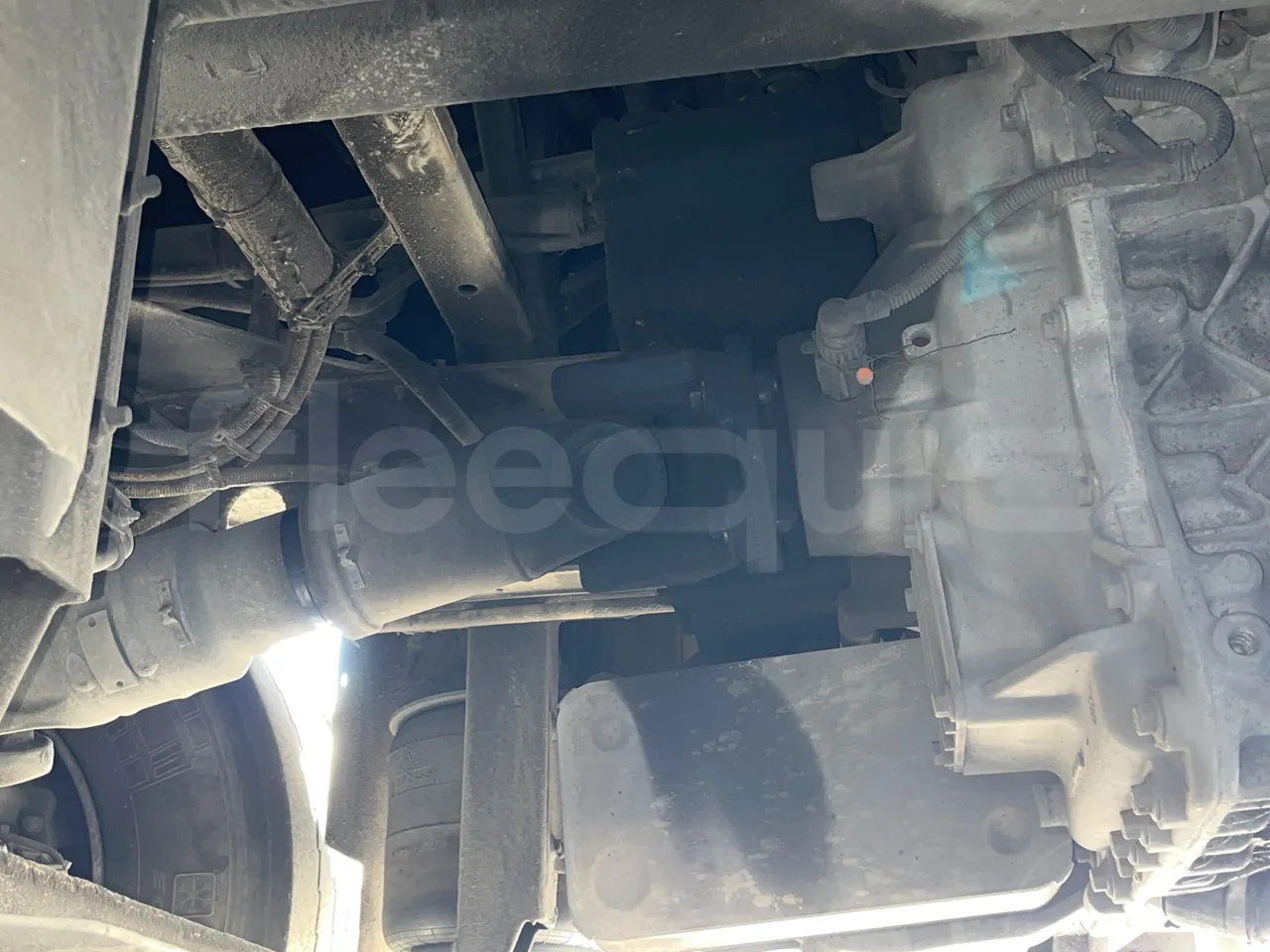 Volvo 9700 B4SC - EUR6 - 323kW - 12.35m - driveshaft photo