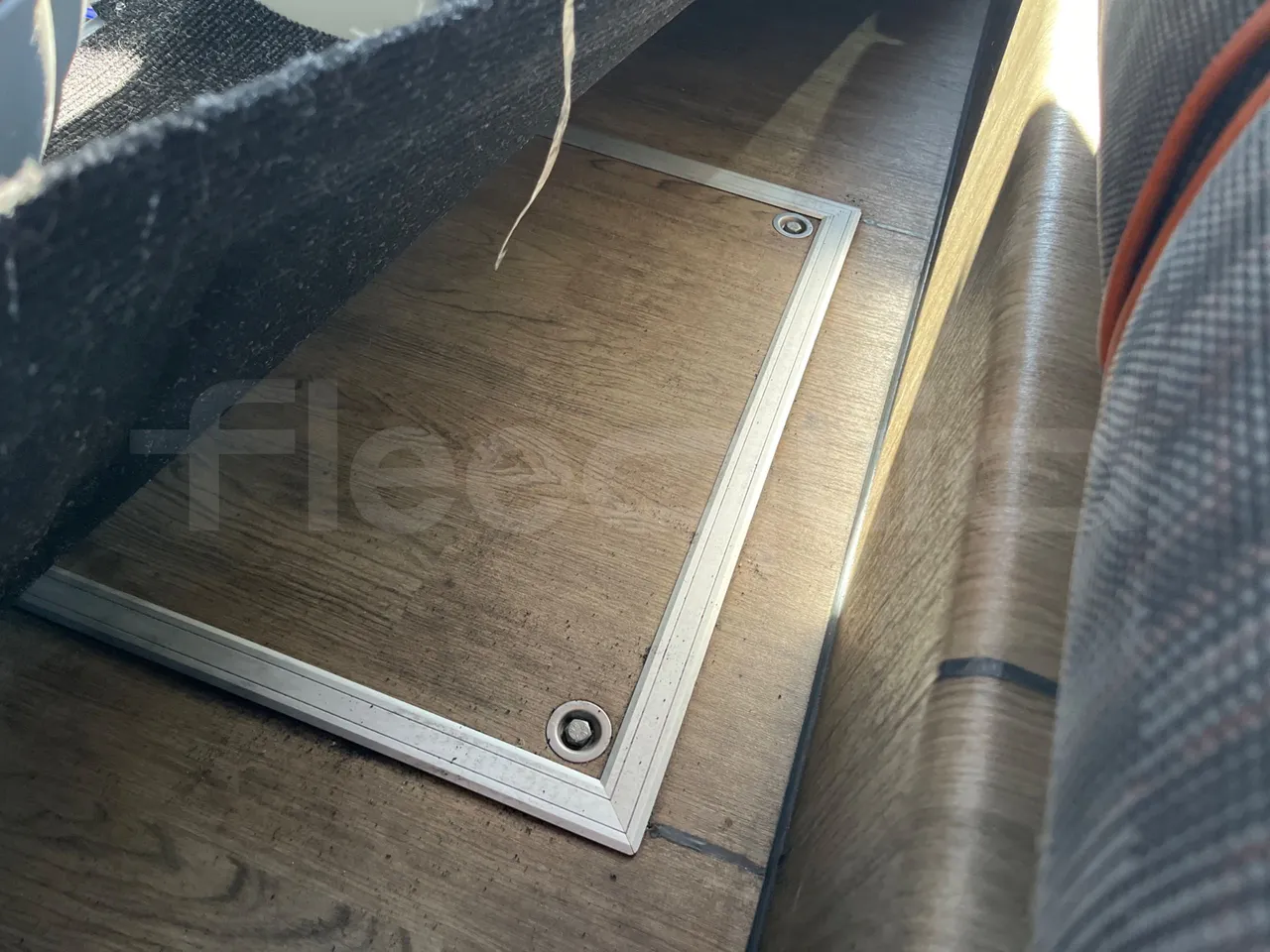 Volvo 9700 B4SC - EUR6 - 323kW - 12.35m - floor hatches photo