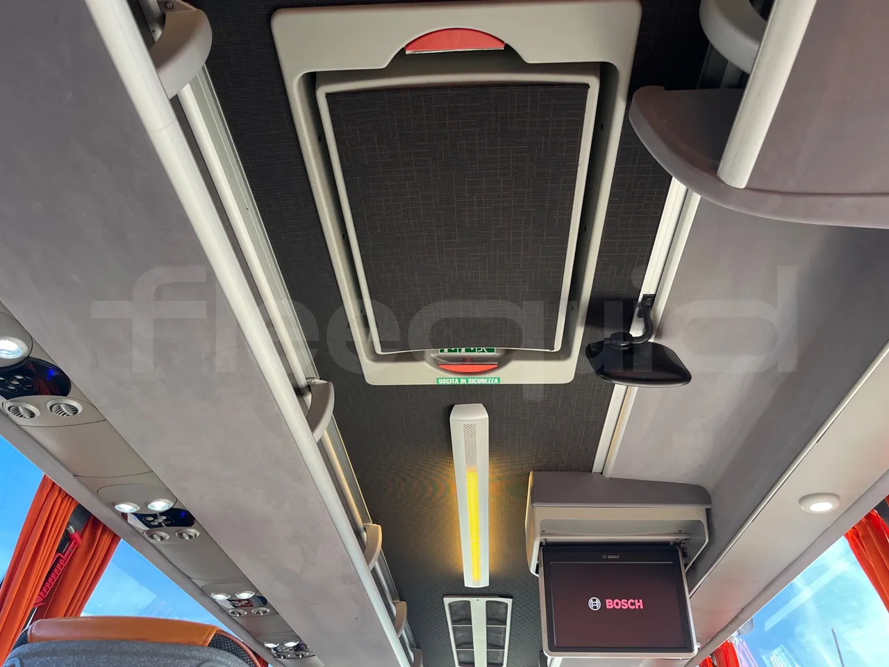 Volvo 9700 B4SC - EUR6 - 323kW - 12.35m - roof hatch 2