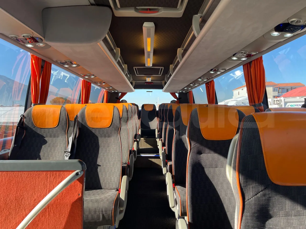 Volvo 9700 B4SC - EUR6 - 323kW - 12.35m - reverse view middle aisle