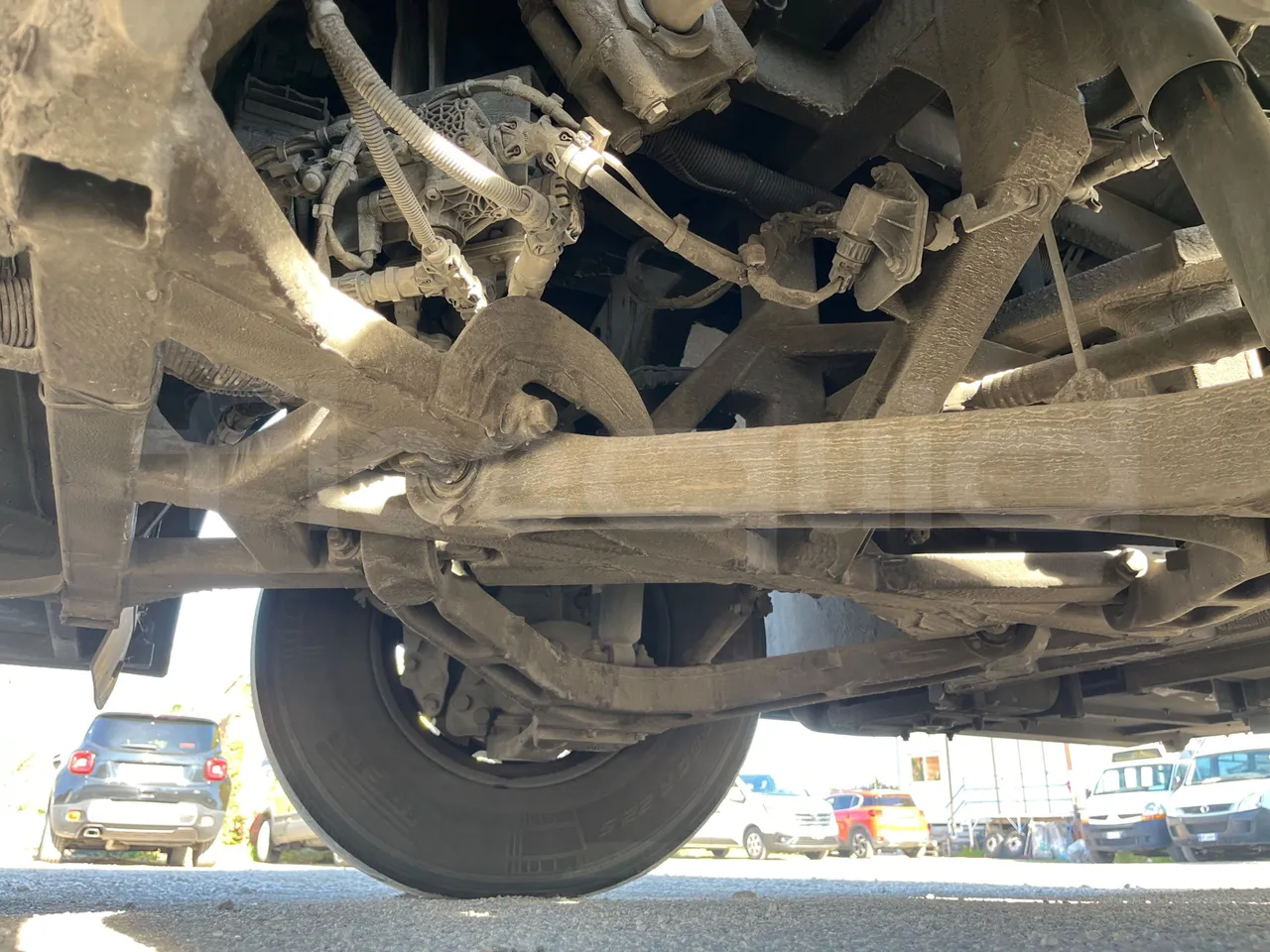 Volvo 9700 B4SC - EUR6 - 323kW - 12.35m - front axle left side