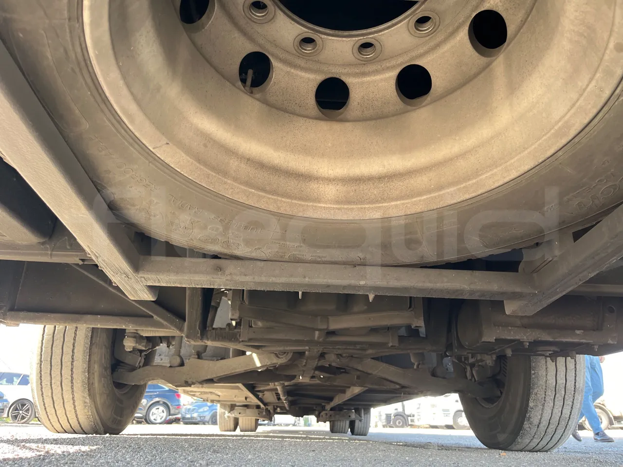 Volvo 9700 B4SC - EUR6 - 323kW - 12.35m - front undercarriage from front