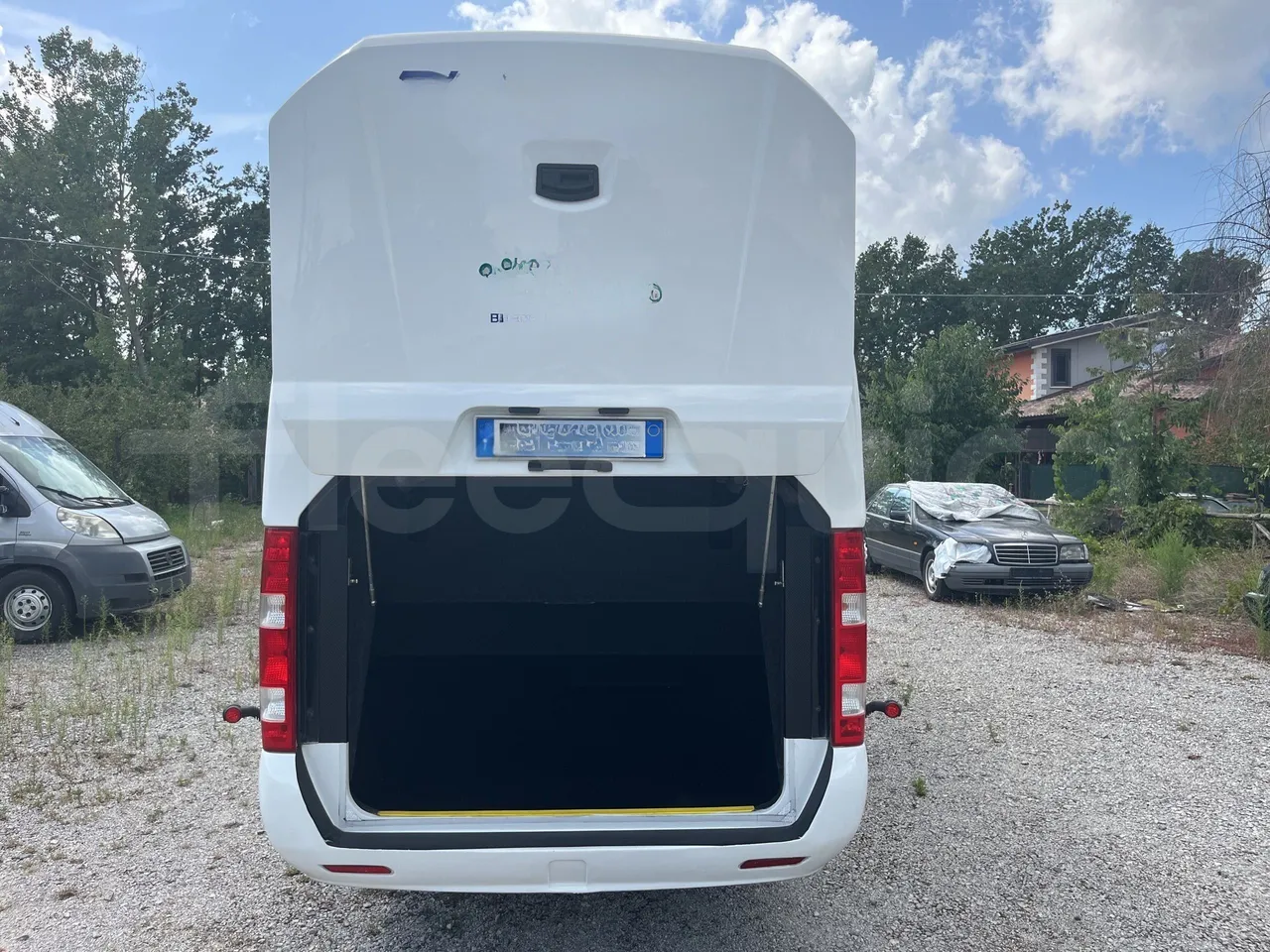 Iveco Daily - Rear Doors Open