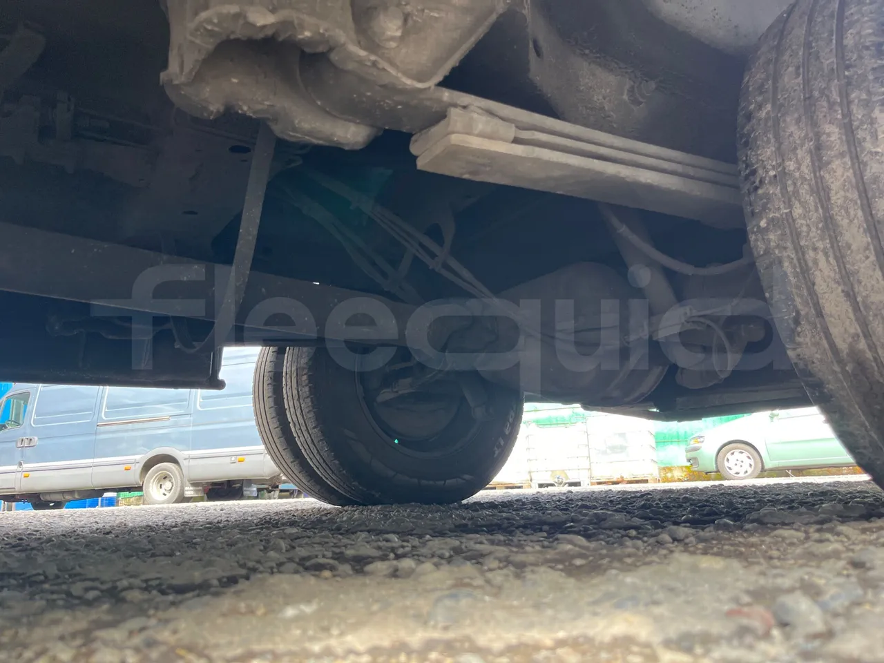 Mercedes-Benz Sprinter 518CDI - EUR4 - 135kW - 7.360m - axle 2 caliper brakes right