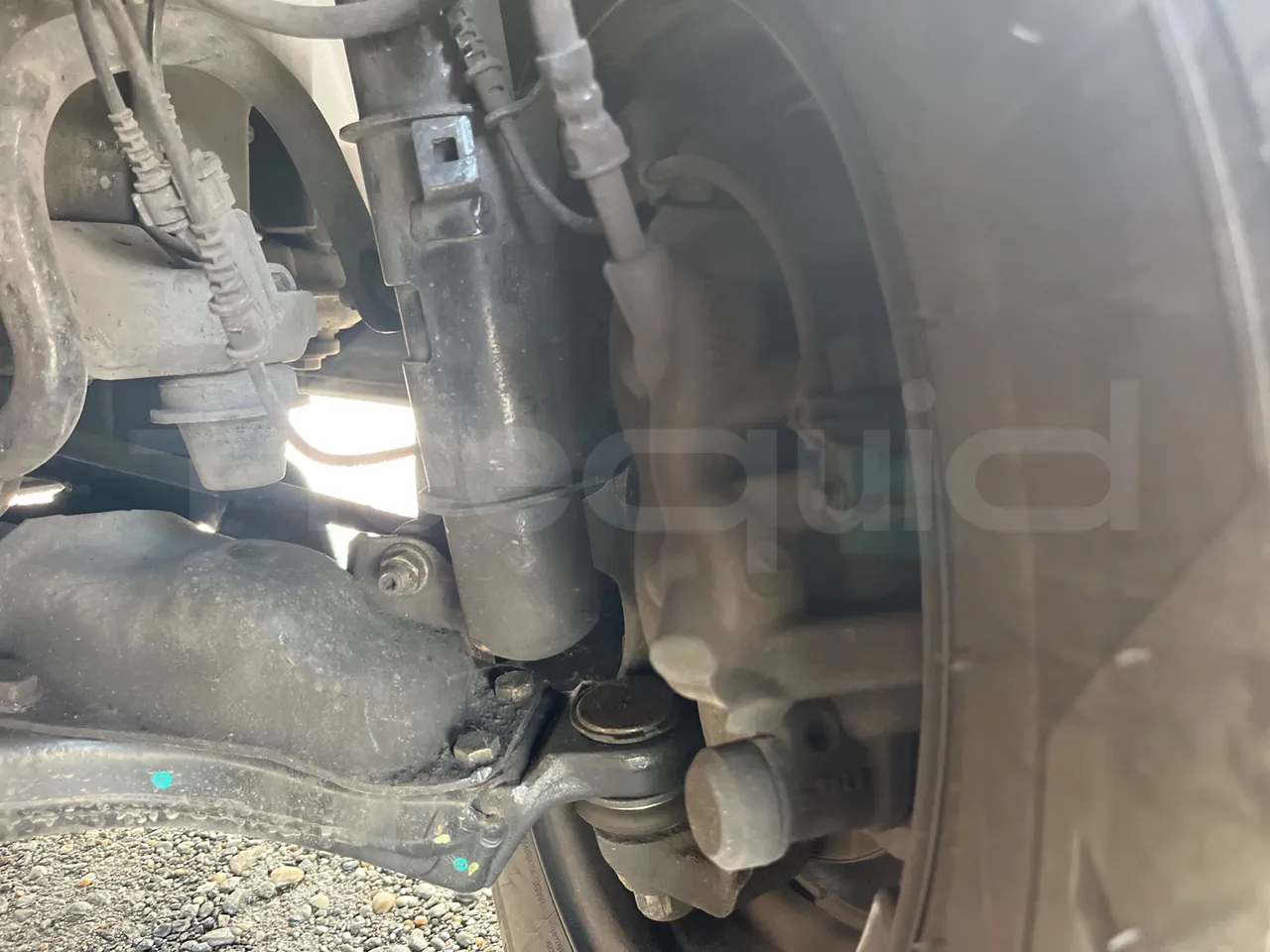 Mercedes-Benz Sprinter 518CDI - EUR4 - 135kW - 7.360m - front brake calipers right