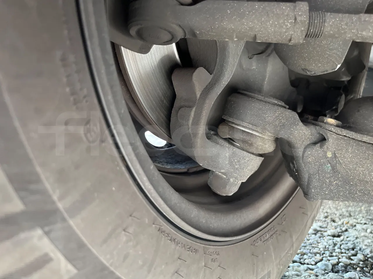 Mercedes-Benz Sprinter 518CDI - EUR4 - 135kW - 7.360m - front discs right