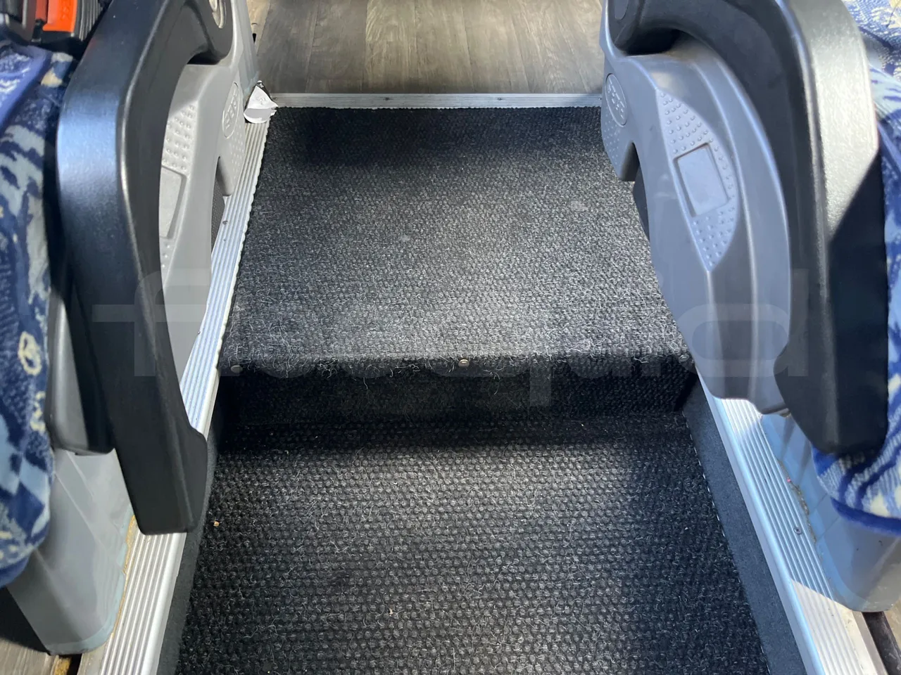 Mercedes-Benz Sprinter 518CDI - EUR4 - 135kW - 7.360m - floor hatches photo