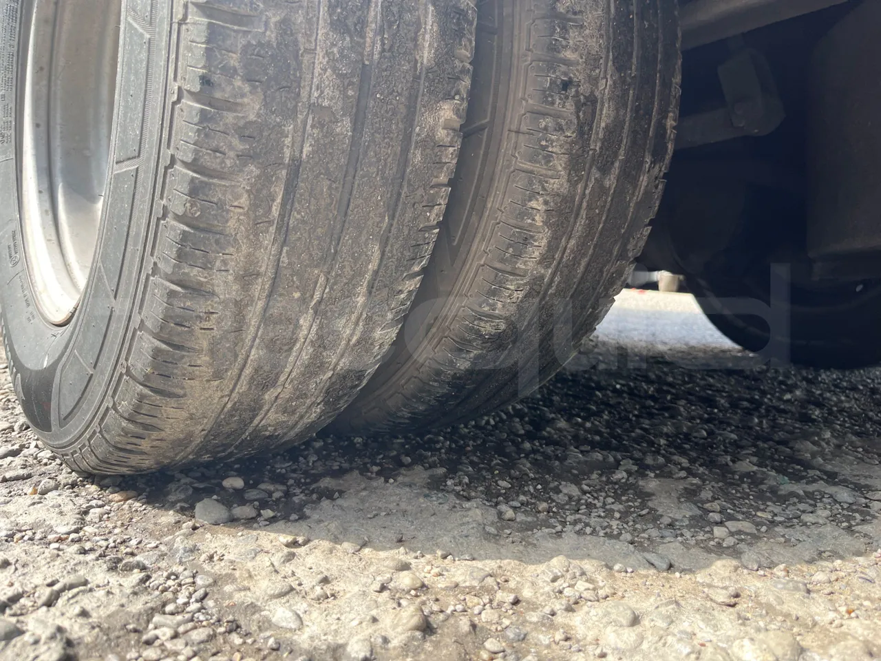 Mercedes-Benz Sprinter 518CDI - EUR4 - 135kW - 7.360m - tread condition second axle tires left