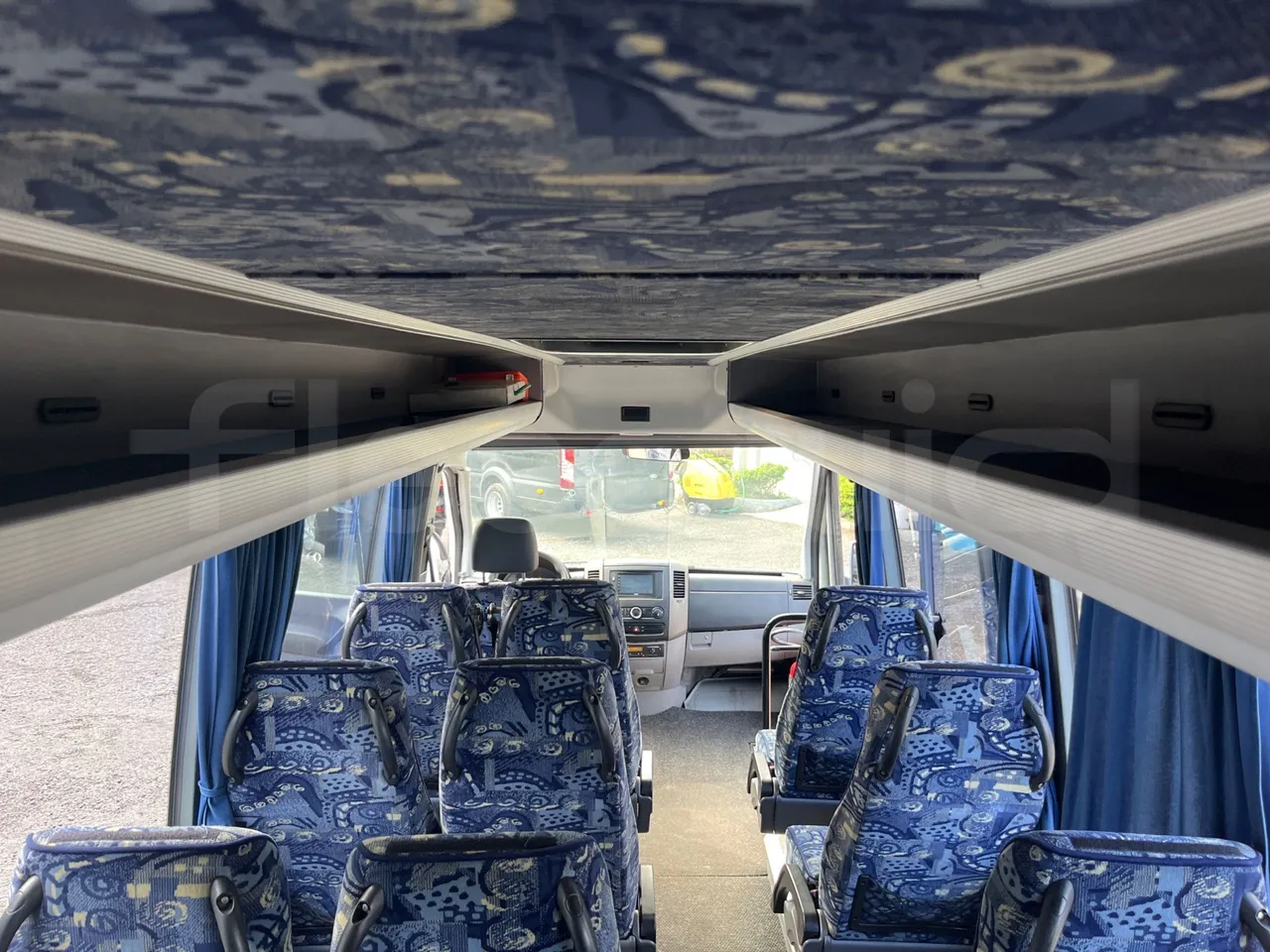 Mercedes-Benz Sprinter 518CDI - EUR4 - 135kW - 7.360m - overhead compartments photo