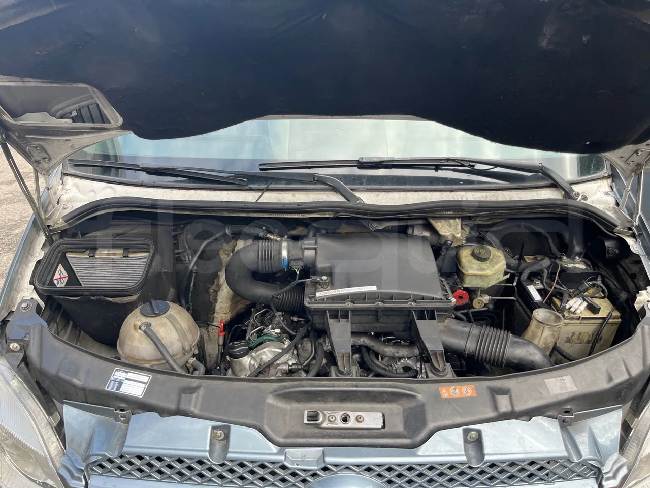 Mercedes-Benz Sprinter 518CDI - EUR4 - 135kW - 7.360m - rear hatch open