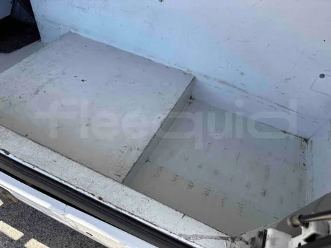 Isuzu Novo - Image