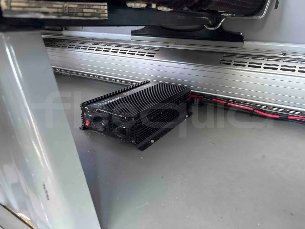 Isuzu Novo - power outlets detail