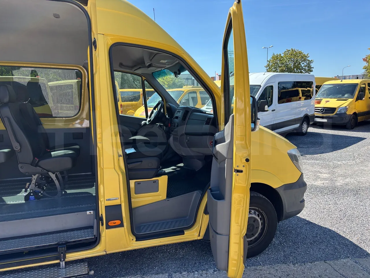 Mercedes-Benz Sprinter - Front Door Open