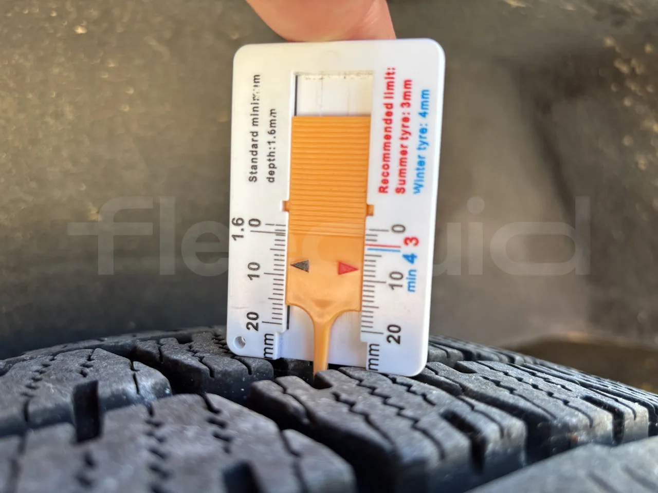 Mercedes-Benz Sprinter - Second Axle Left Side: Tyre Size