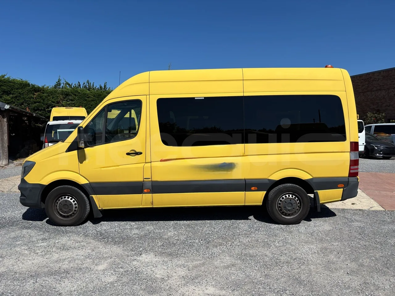 Mercedes-Benz Sprinter - Left Side