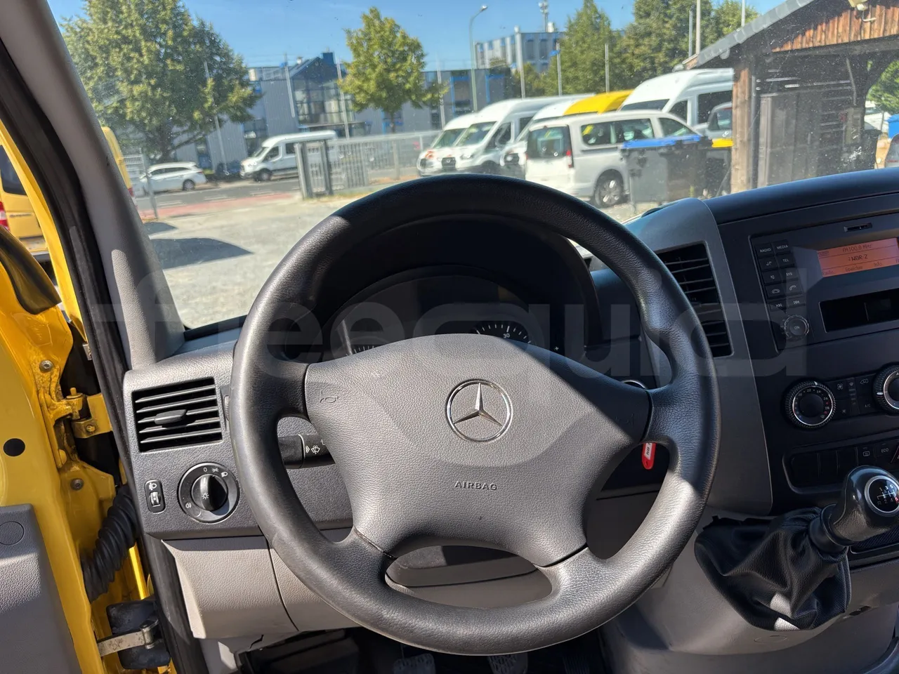 Mercedes-Benz Sprinter - Steering Wheel