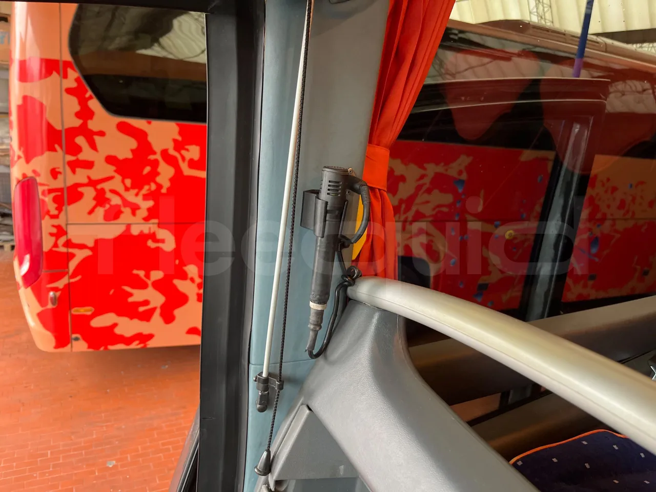 Irizar Scania K420EB 4X2 - Euro 4 - 309 kW - 12 mt - hostes microphone accessories photo