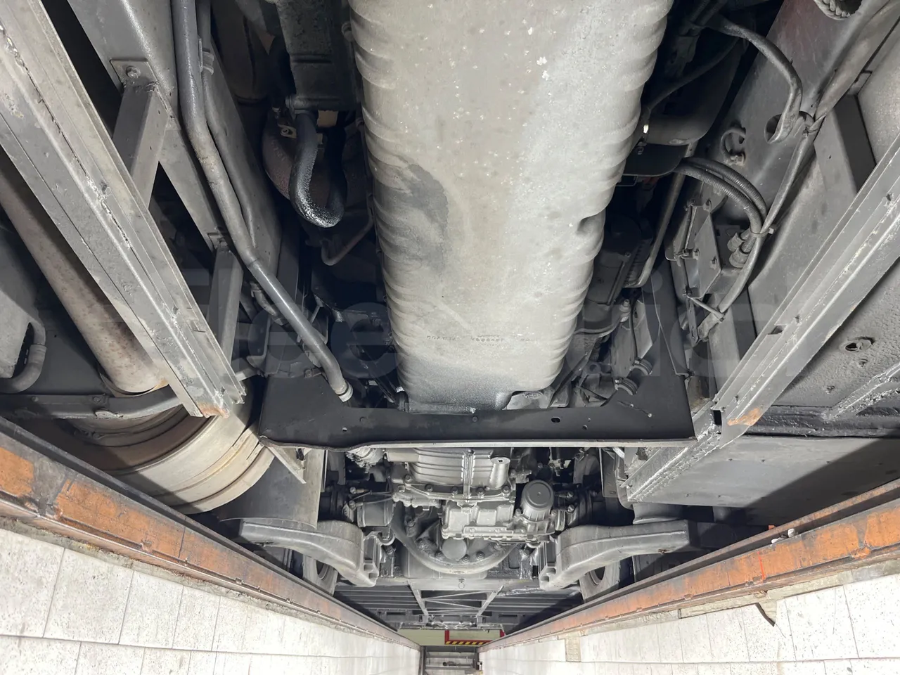 Irizar Scania K420EB 4X2 - Euro 4 - 309 kW - 12 mt - bellows turntable (18m)