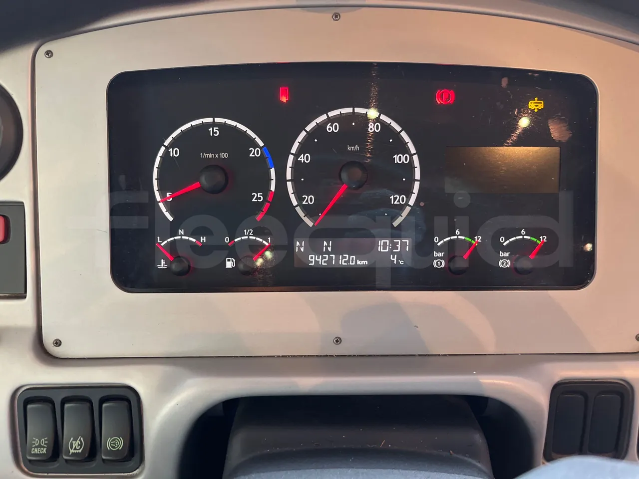 Irizar Scania K420EB 4X2 - Euro 4 - 309 kW - 12 mt - dashboard lights on