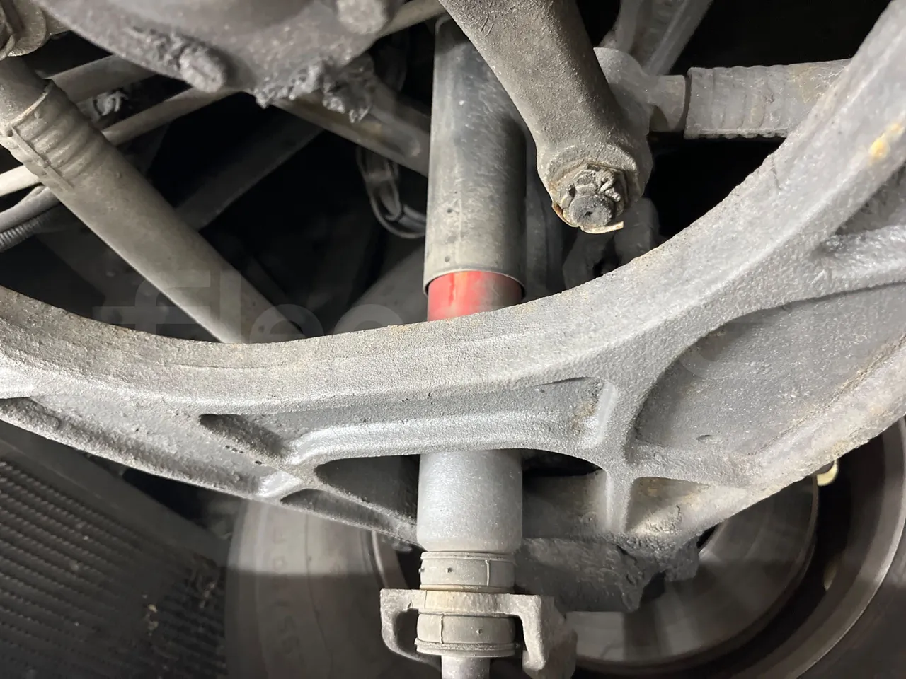 Irizar Scania K420EB 4X2 - Euro 4 - 309 kW - 12 mt - front shock absorbers left