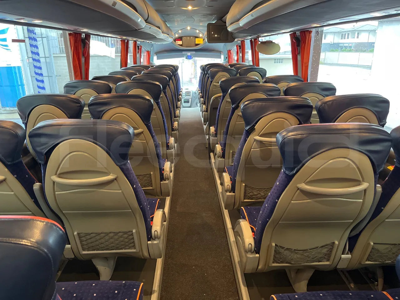 Irizar Scania K420EB 4X2 - Euro 4 - 309 kW - 12 mt - forward view all seats last row height