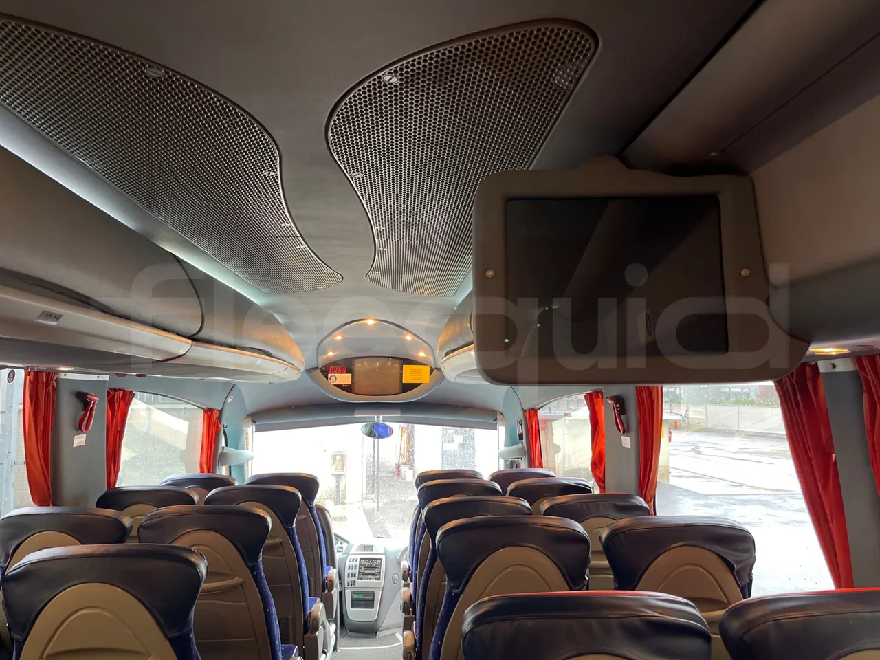 Irizar Scania K420EB 4X2 - Euro 4 - 309 kW - 12 mt - monitor detail photo