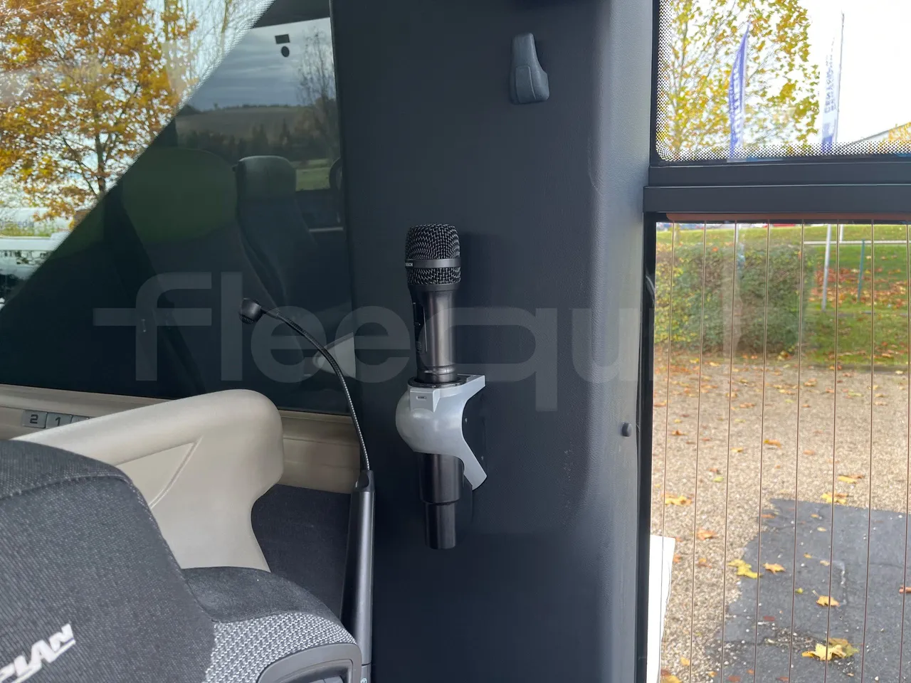 Neoplan Tourliner L  L -  Euro6 - 338 Kw - 13.913 - hostes microphone accessories photo