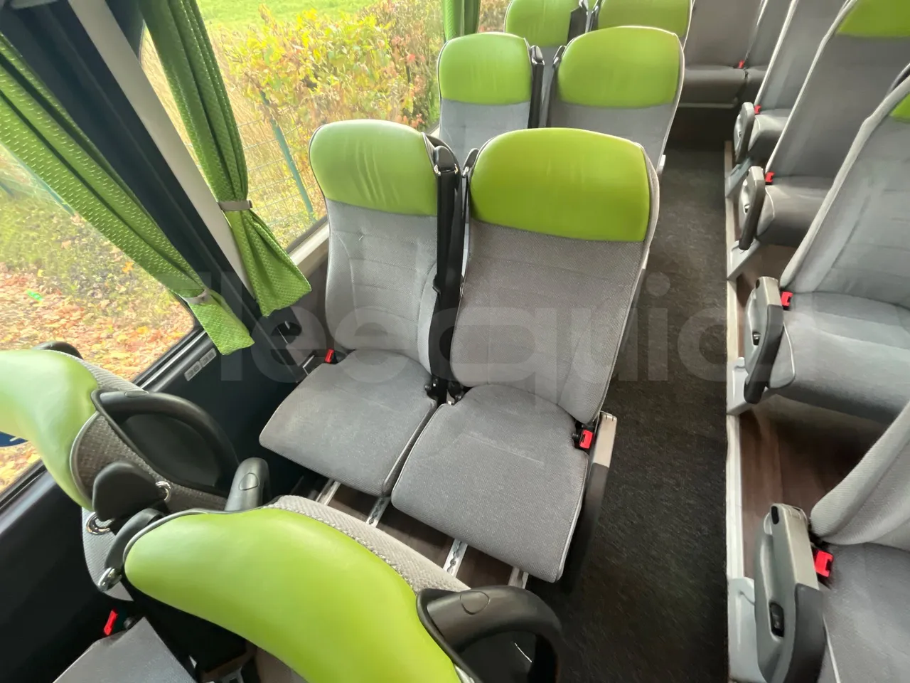 Neoplan Tourliner L  L -  Euro6 - 338 Kw - 13.913 - single seat detail