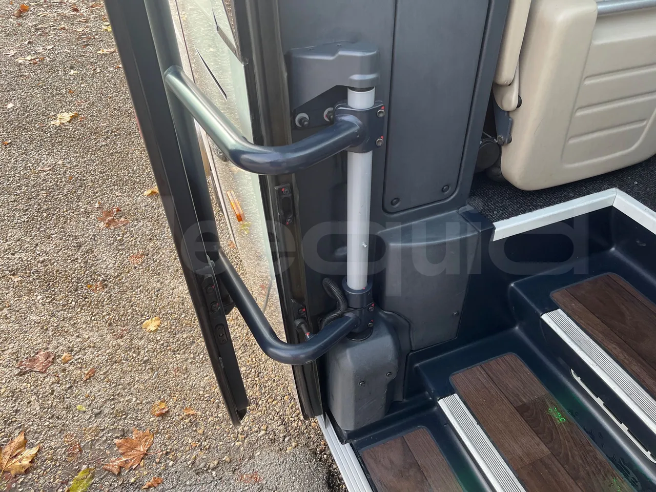 Neoplan Tourliner L  L -  Euro6 - 338 Kw - 13.913 - door mechanism photo