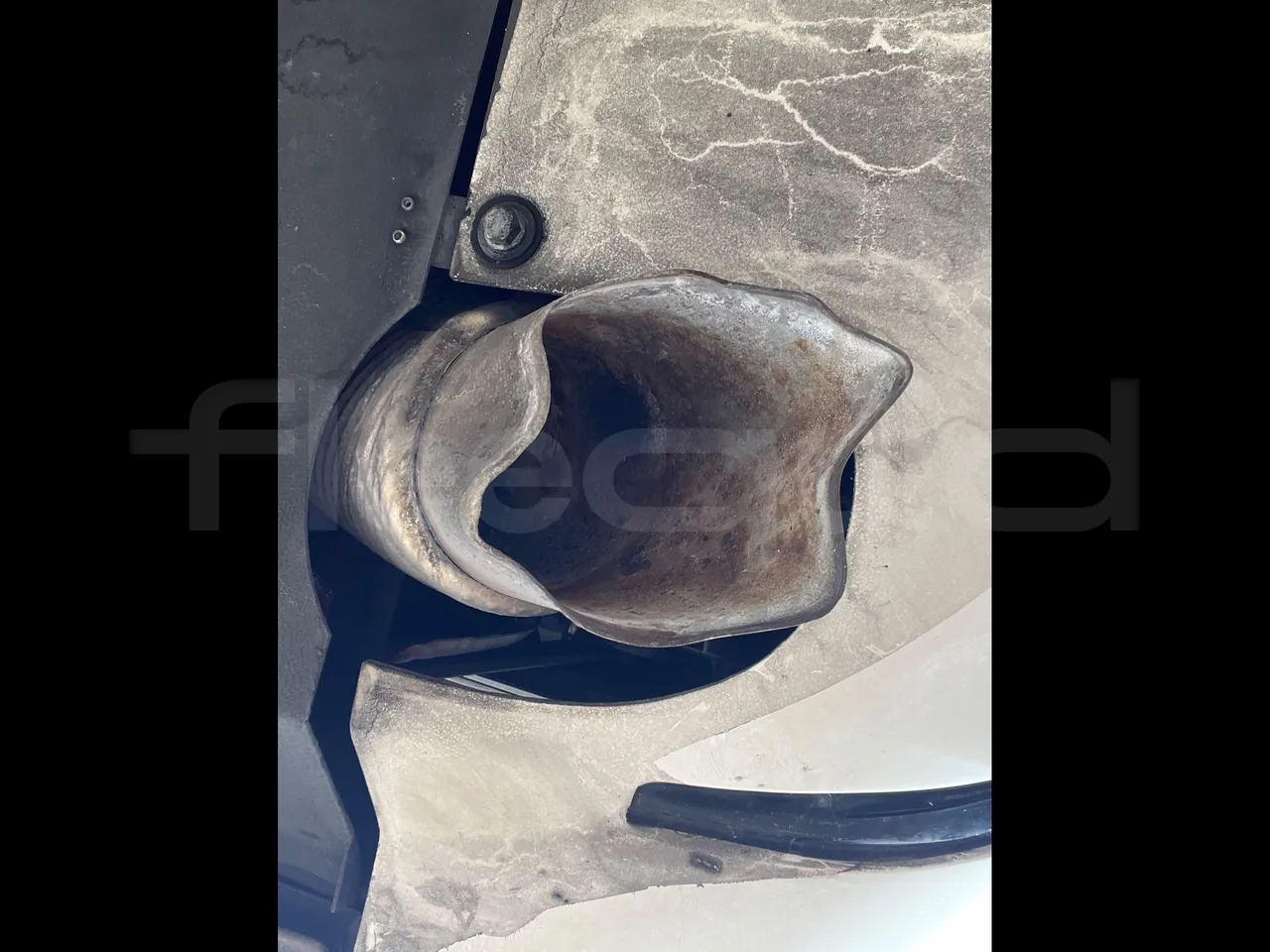 Neoplan Tourliner L  L -  Euro6 - 338 Kw - 13.913 - exhaust photo