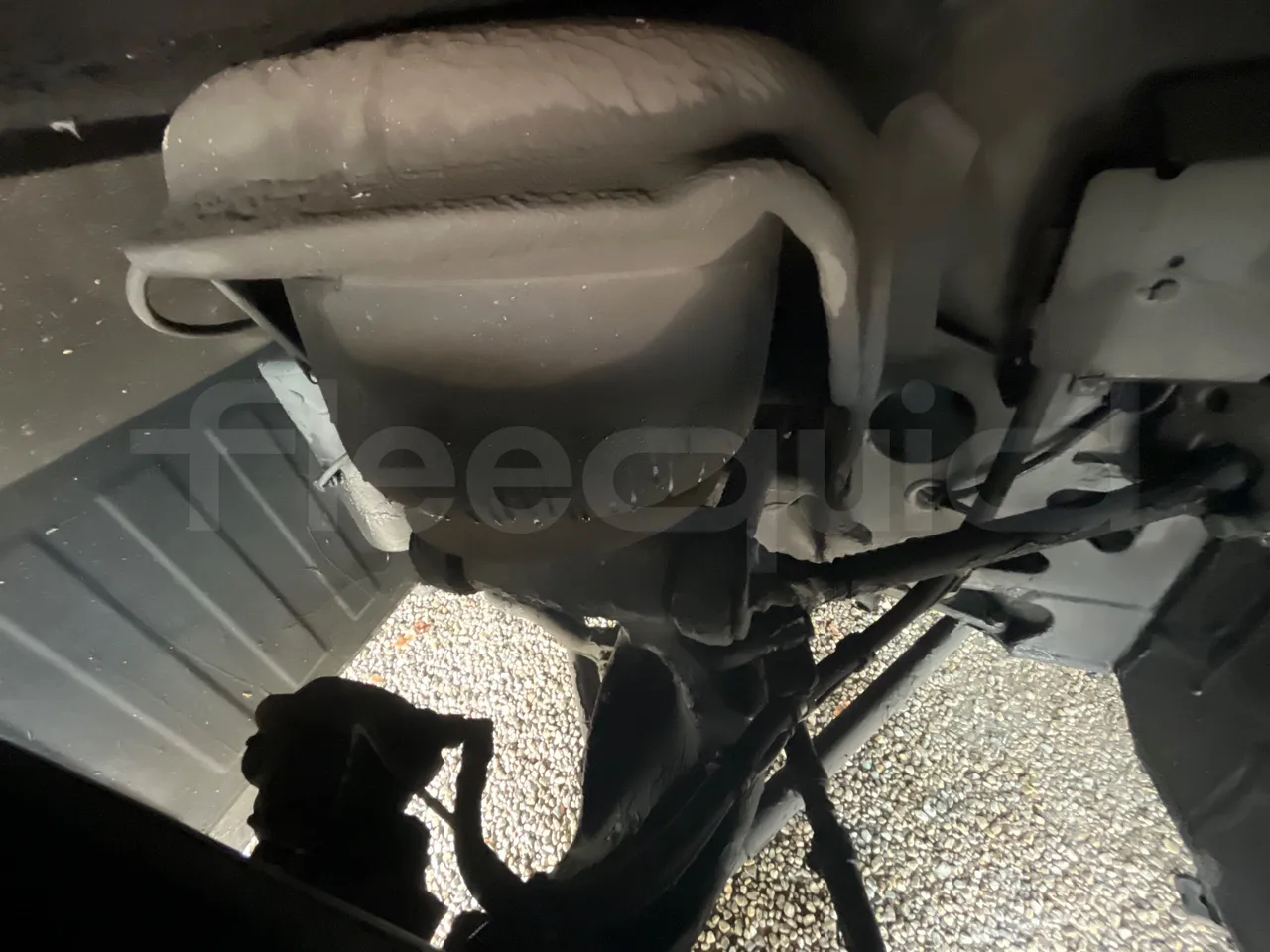 Neoplan Tourliner L  L -  Euro6 - 338 Kw - 13.913 - front shock absorbers right