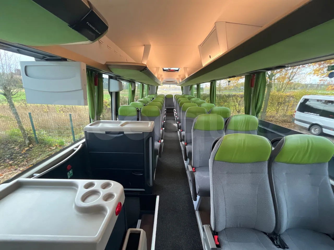 Neoplan Tourliner L  L -  Euro6 - 338 Kw - 13.913 - reverse view middle aisle