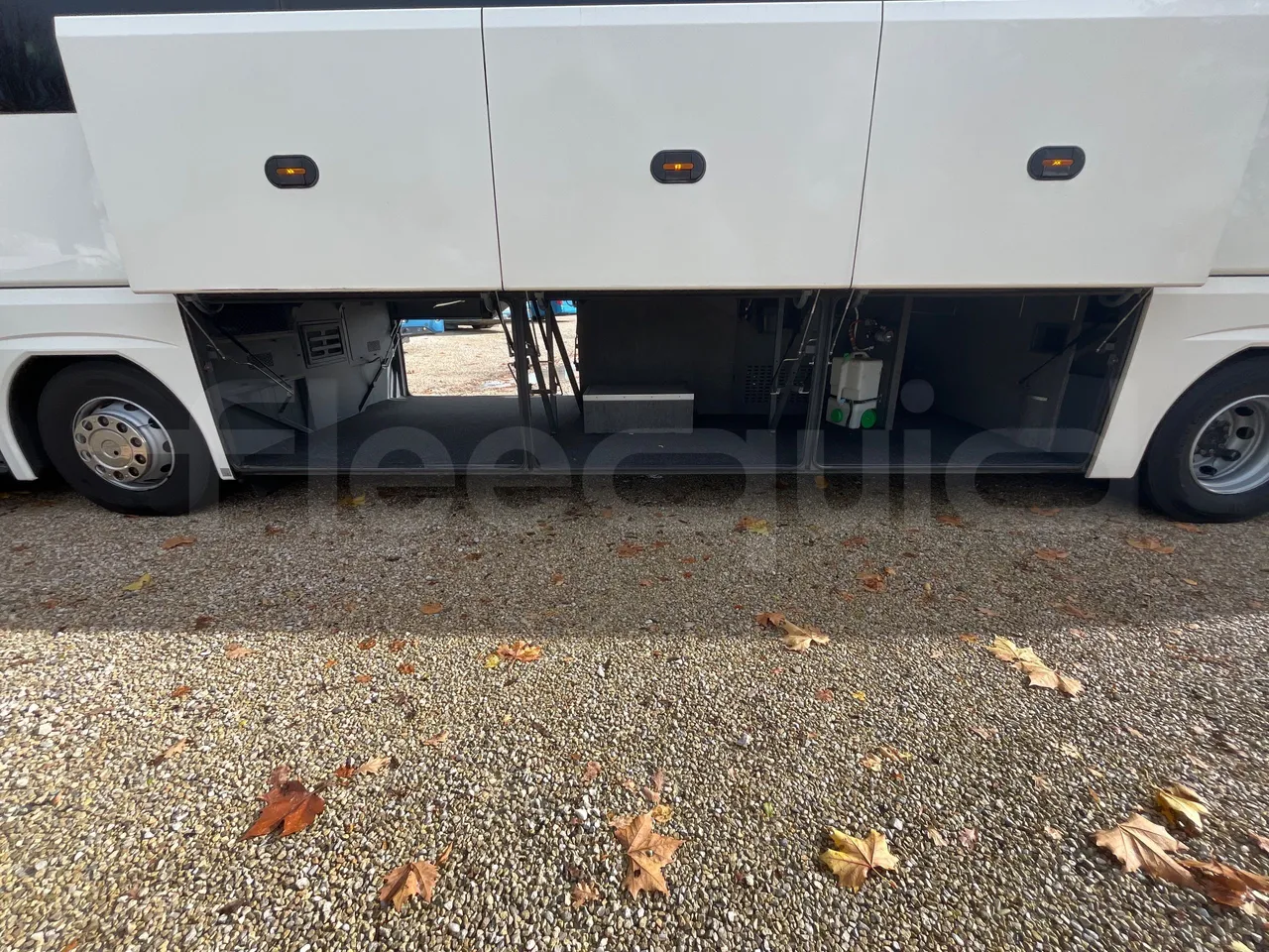 Neoplan Tourliner L  L -  Euro6 - 338 Kw - 13.913 - luggage rack photo
