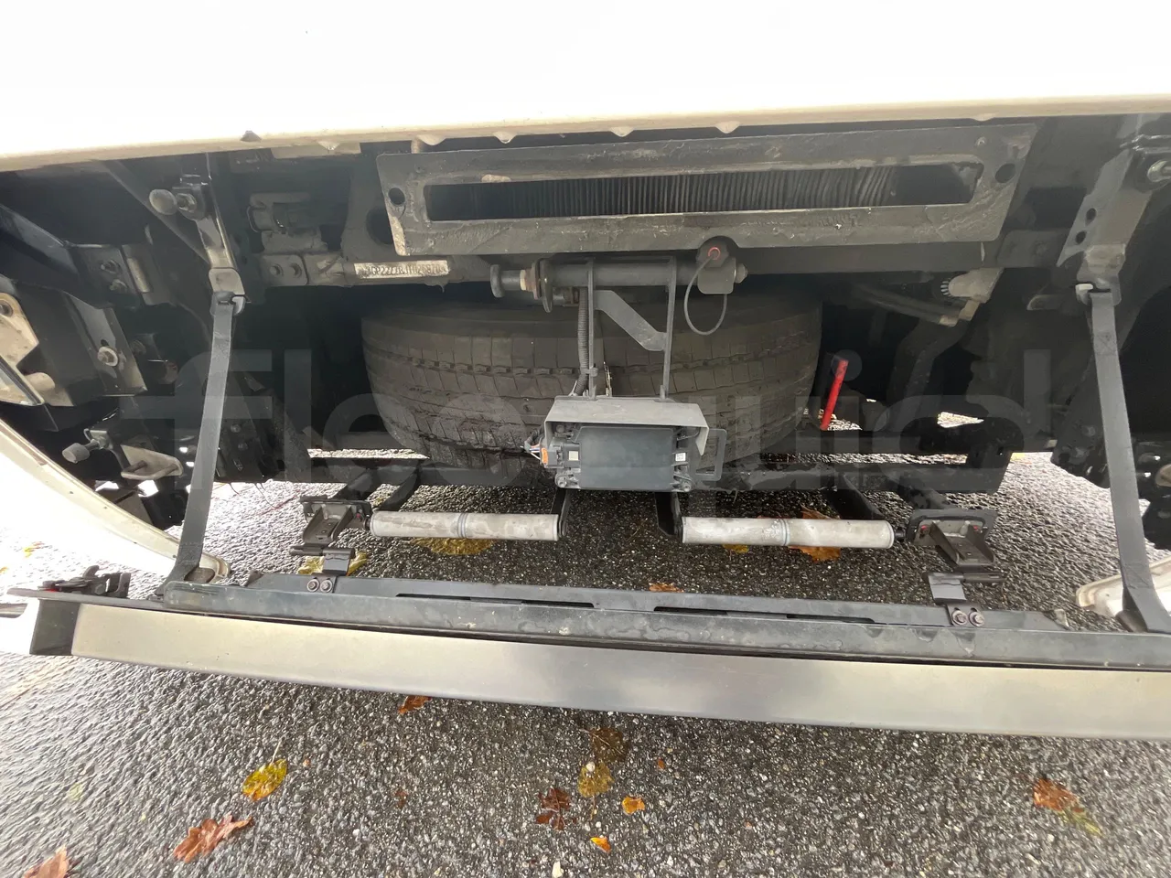 Neoplan Tourliner L  L -  Euro6 - 338 Kw - 13.913 - spare wheel