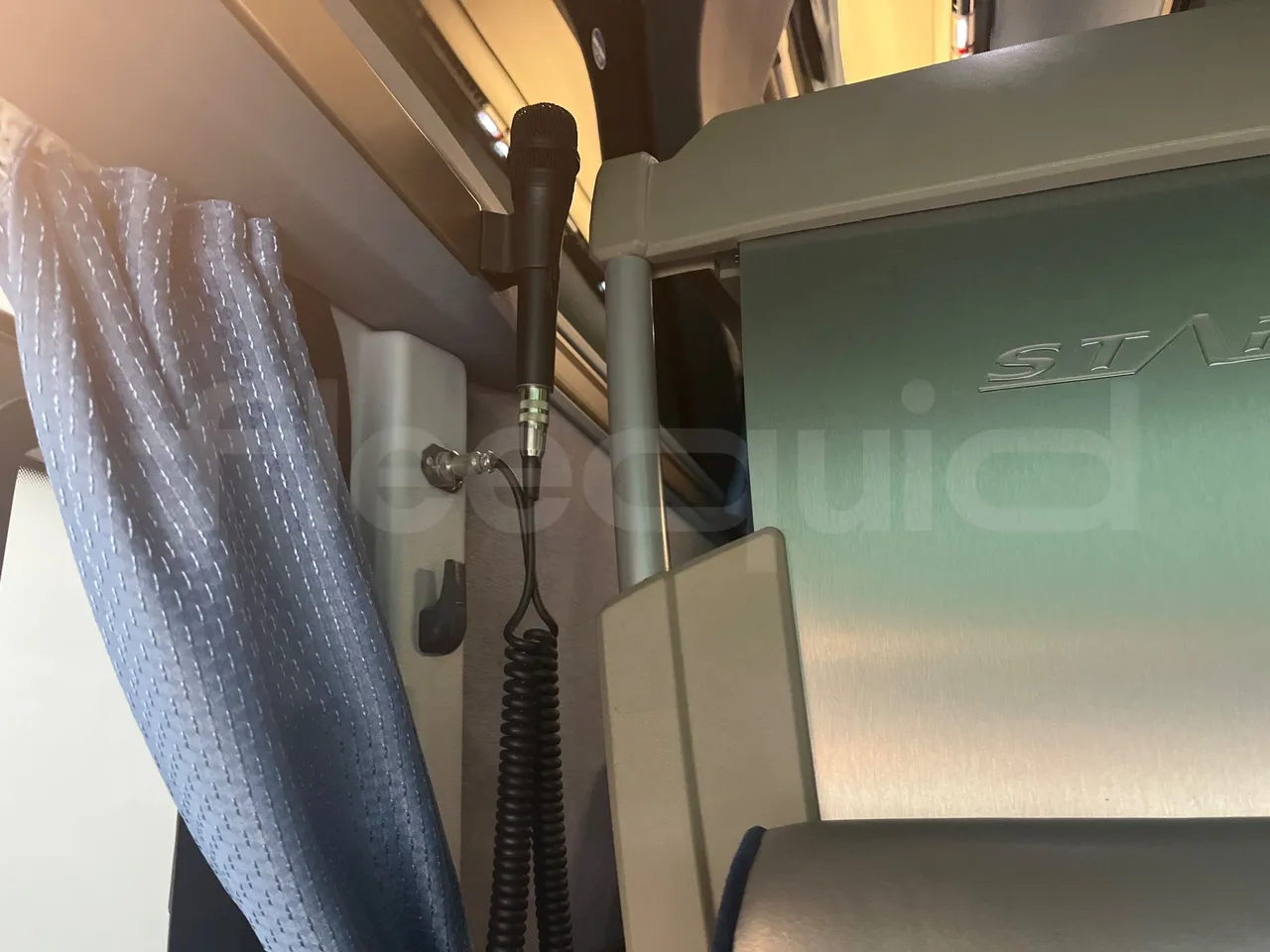 Neoplan Starliner L - EUR5 - 371kW - 13.99m - hostes microphone accessories photo